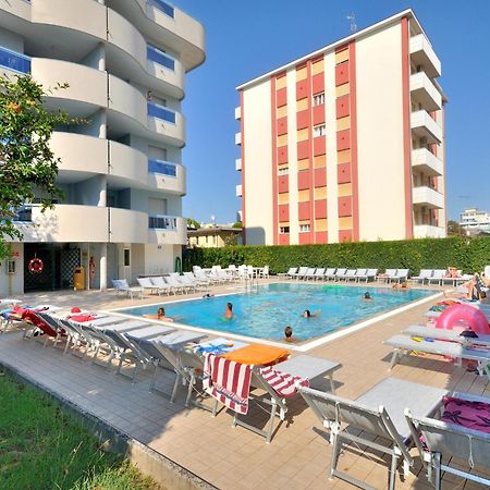 Apartment In Bibione Spiaggia Near The Beach Экстерьер фото